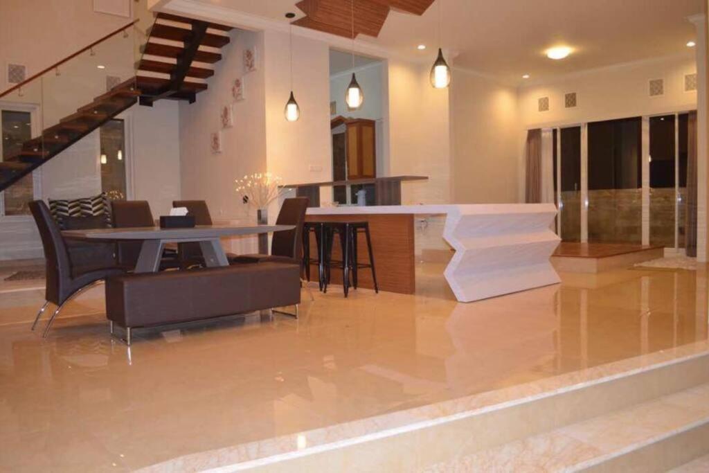 Villa Agro Kusuma Pinus R7 Batu  Zewnętrze zdjęcie